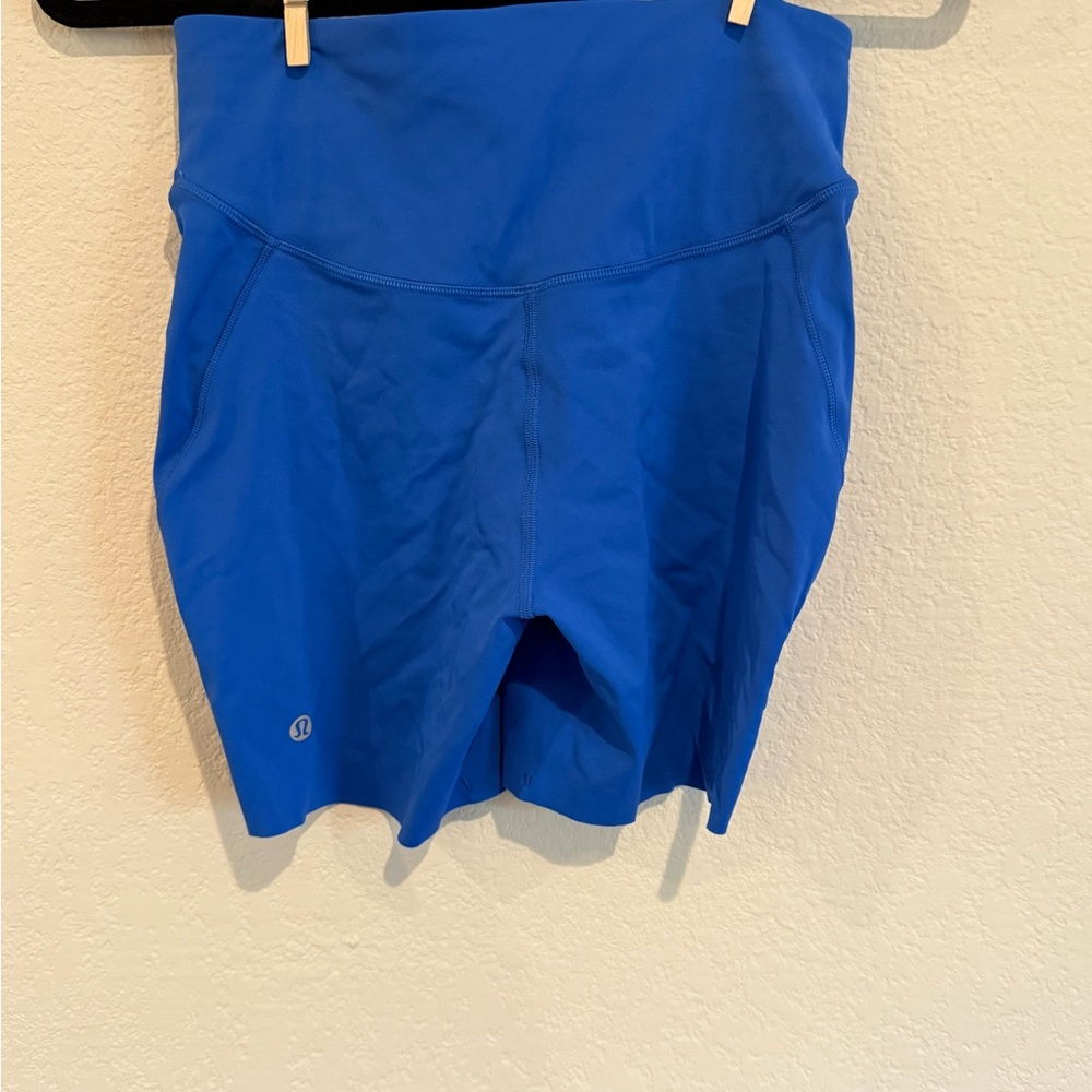 Lululemon Base Pace High-Rise Short 6"